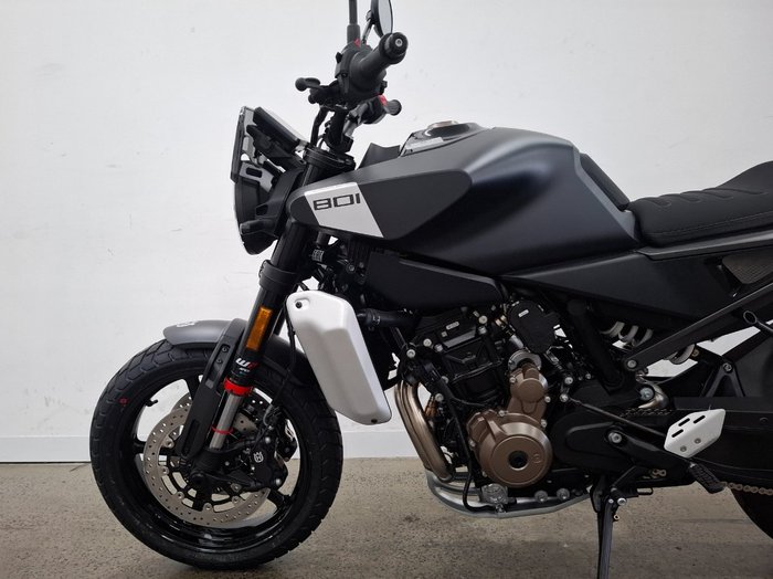 2024 Husqvarna 2024 HUSQVARNA 800CC SVARTPILEN 801 Road