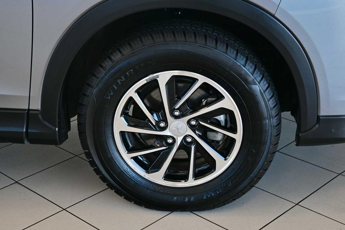 2024 Mitsubishi Eclipse Cross ES