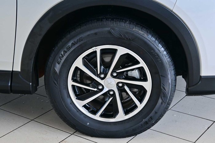 2024 Mitsubishi Eclipse Cross ES