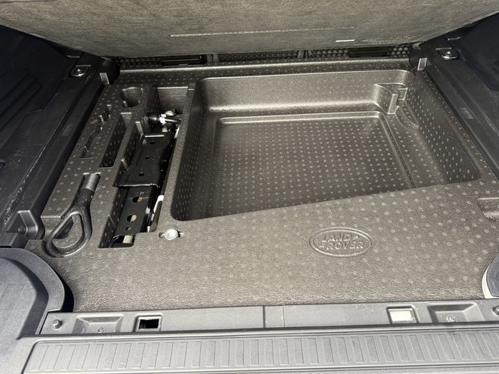 2021 Land Rover Defender 110 D250 S