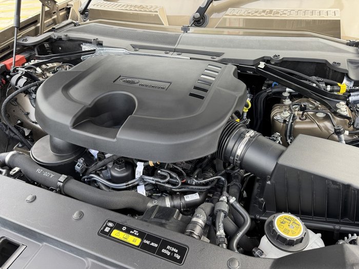 2021 Land Rover Defender 110 D250 S