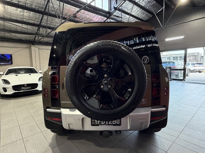 2021 Land Rover Defender 110 D250 S