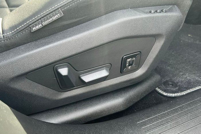 2024 Peugeot 3008 GT Premium Hybrid