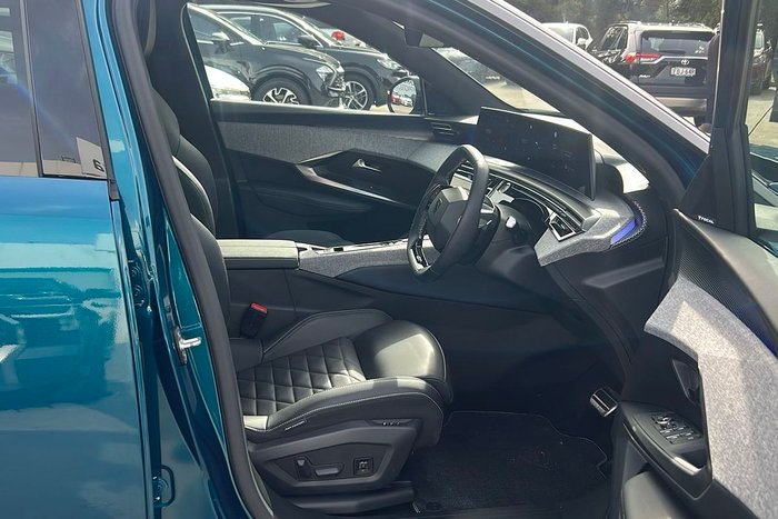 2024 Peugeot 3008 GT Premium Hybrid