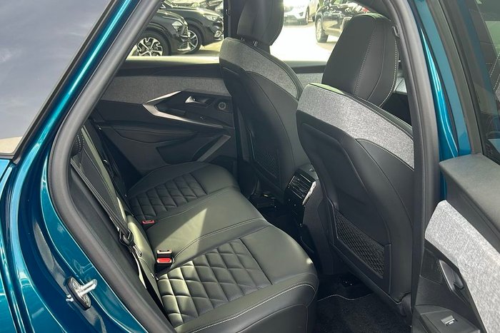 2024 Peugeot 3008 GT Premium Hybrid