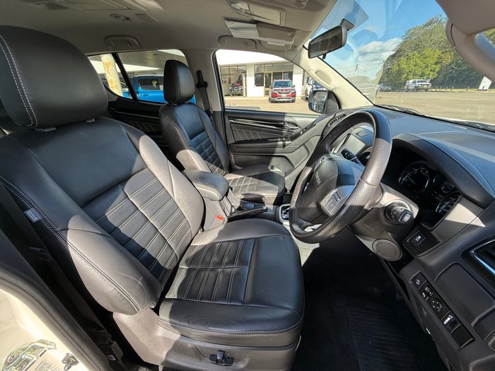 2021 Isuzu MU-X LS-T