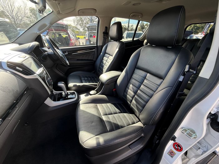 2021 Isuzu MU-X LS-T