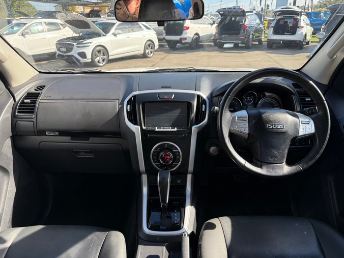 2021 Isuzu MU-X LS-T