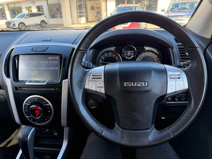 2021 Isuzu MU-X LS-T