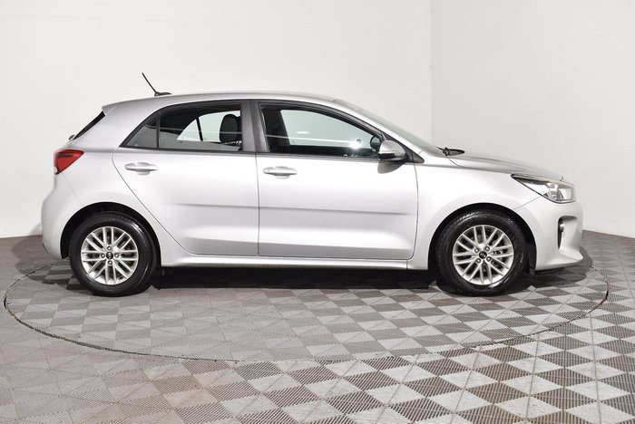 2017 Kia Rio Si