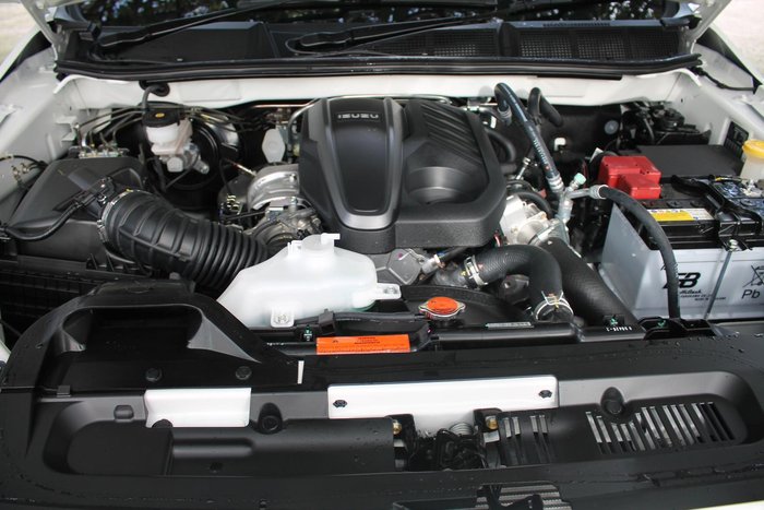 2025 Isuzu MU-X LS-T