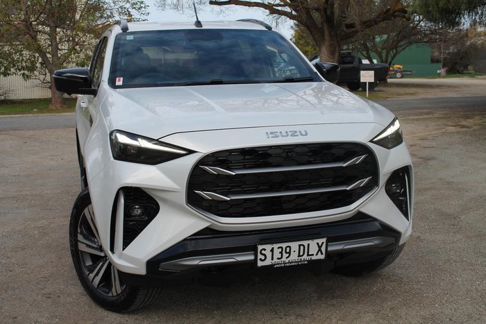 2025 Isuzu MU-X