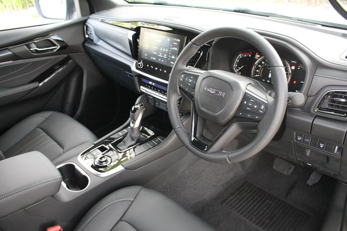 2025 Isuzu MU-X LS-T