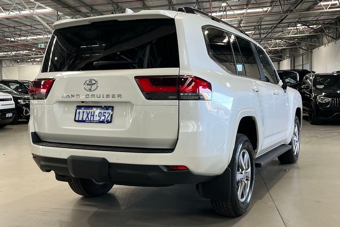 2026 Toyota Landcruiser VX