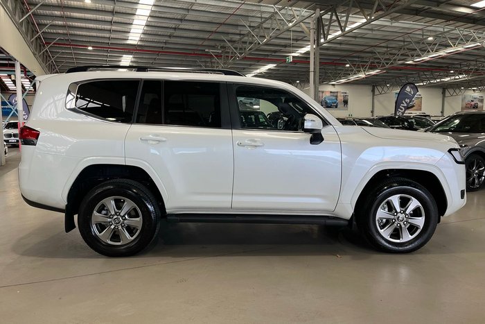 2026 Toyota Landcruiser VX
