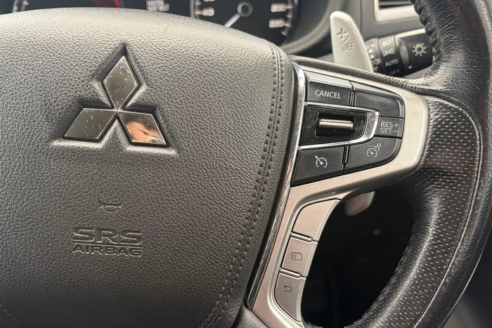 2016 Mitsubishi Pajero Sport Exceed