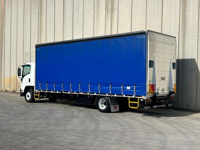 2015 Isuzu F Series FSR 700/850
