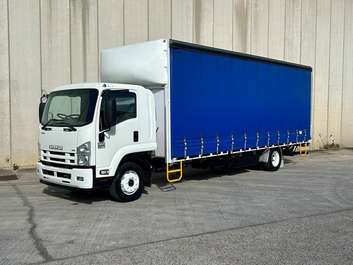 2015 Isuzu F Series FSR 700/850