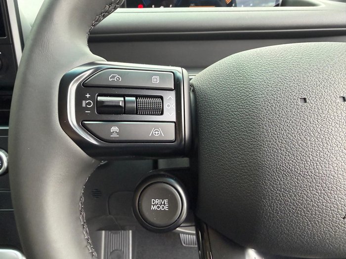 2026 Hyundai STARIA LOAD