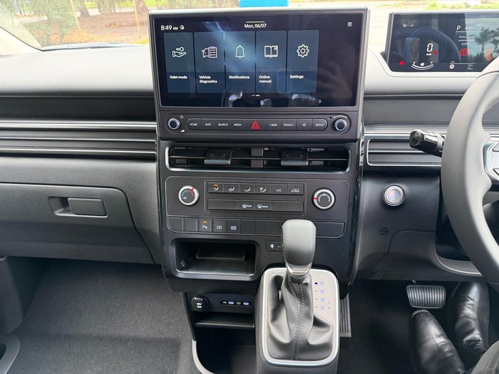 2026 Hyundai STARIA LOAD