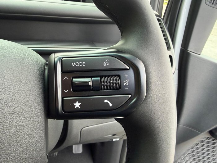2026 Hyundai STARIA LOAD