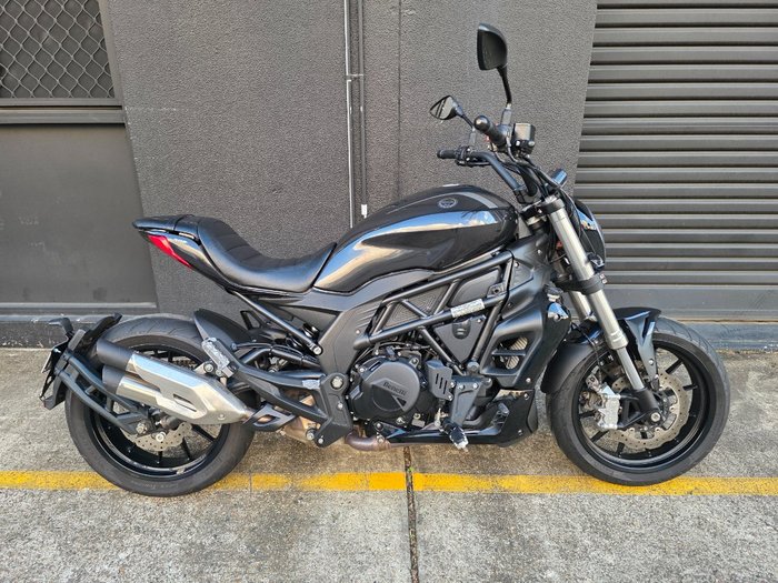2021 Benelli 502C GREY