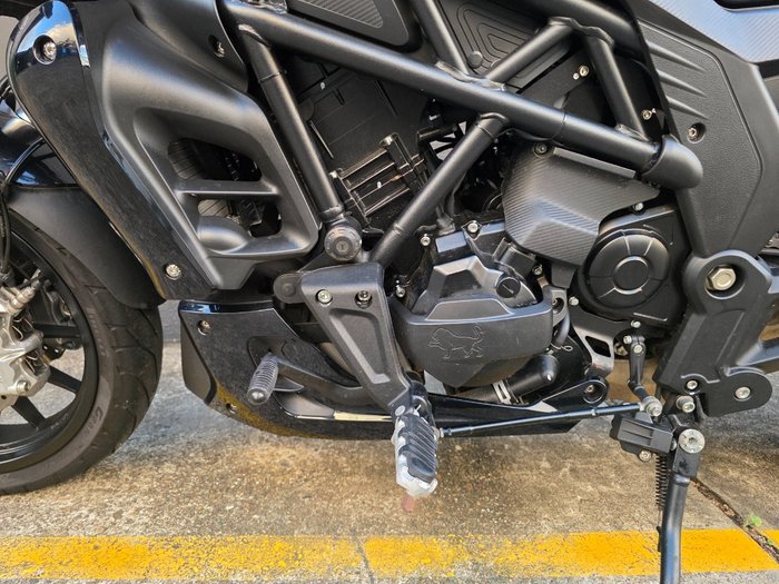 2021 Benelli 502C GREY