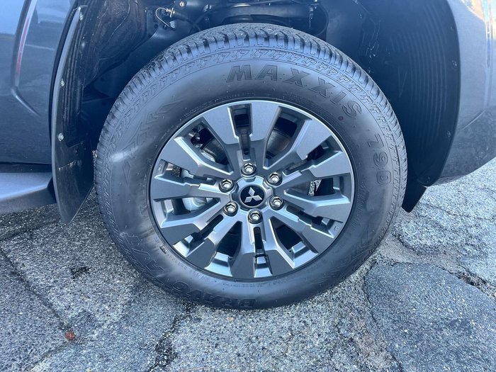 2025 Mitsubishi Triton GLS