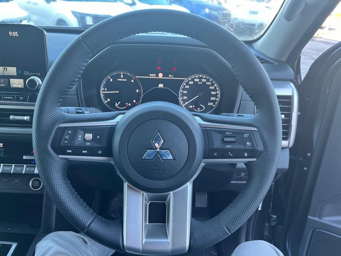 2025 Mitsubishi Triton GLS