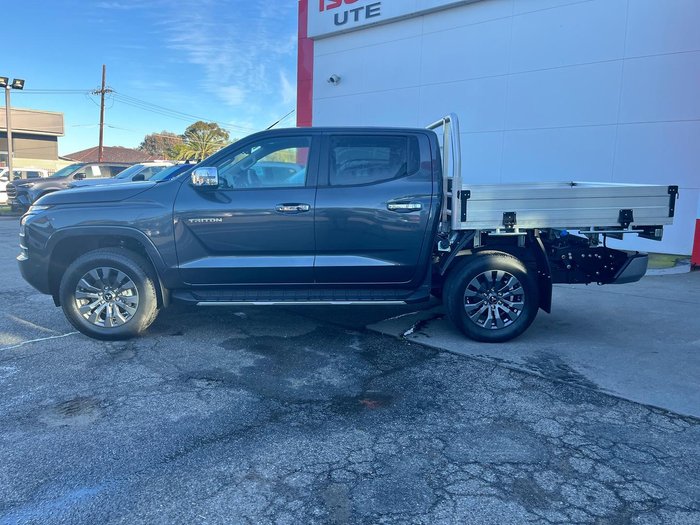 2025 Mitsubishi Triton GLS