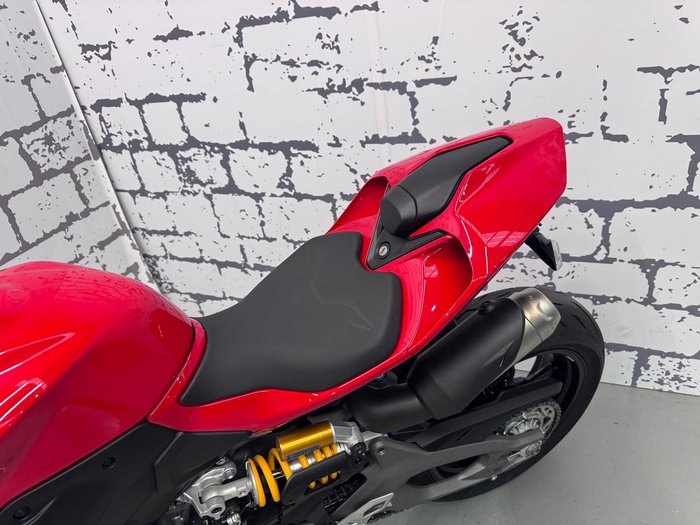 2025 Ducati Streetfighter V2 S Streetfighter Red