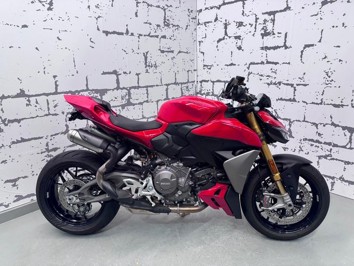 2025 Ducati Streetfighter V2 S Streetfighter Red