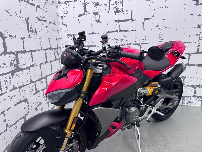 2025 Ducati Streetfighter V2 S Streetfighter Red