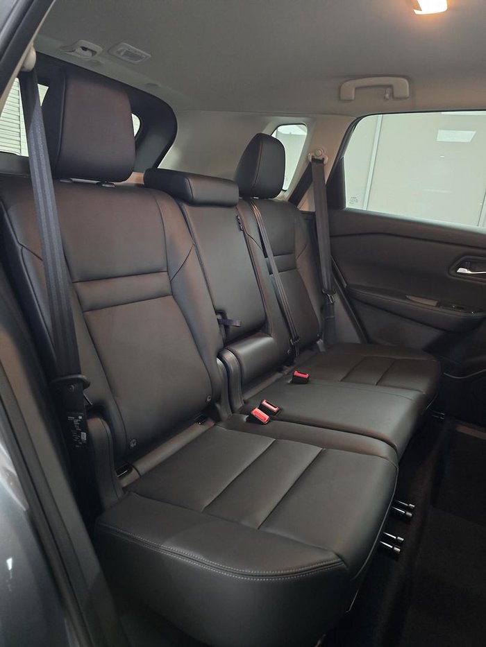 2026 Nissan X-TRAIL ST-L