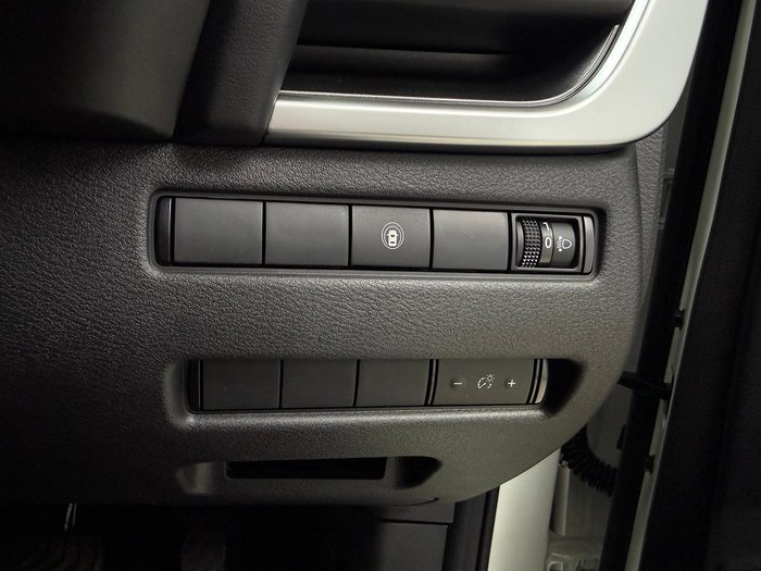 2026 Nissan X-TRAIL ST T33 MY26 Everest White