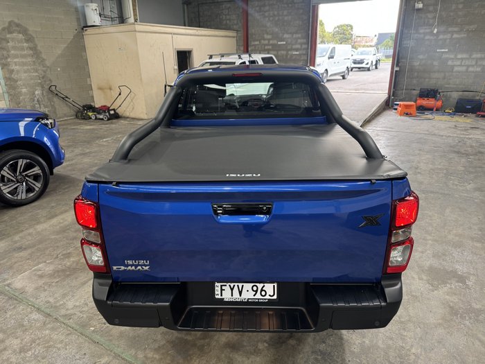 2025 Isuzu D-MAX X-RIDER MY25.5 4X4 Dual Range Neptune Blue Mica