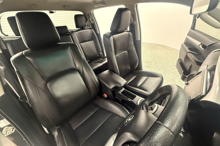 2023 Toyota Hilux SR5 GUN126R 4X4 Dual Range Silver Sky