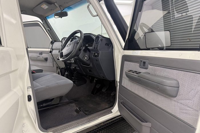 2019 Toyota Landcruiser GXL VDJ79R 4X4 Dual Range French Vanilla