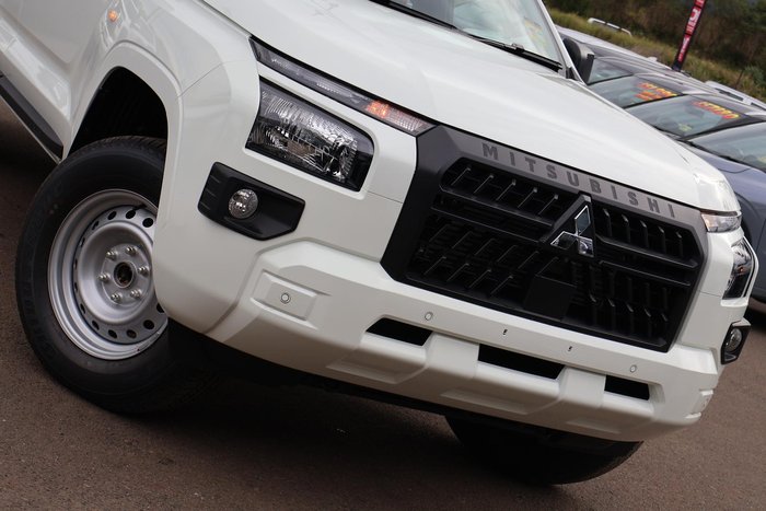2026 Mitsubishi Triton GLX