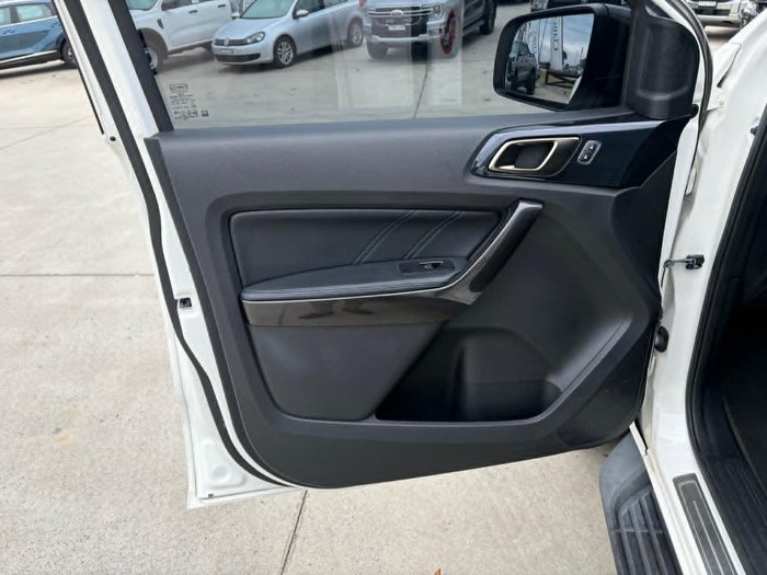 2020 Ford Everest Sport
