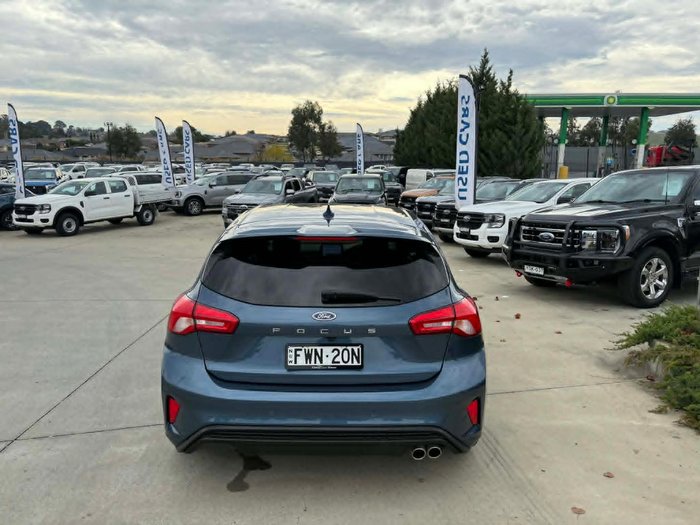 2020 Ford Focus ST-Line