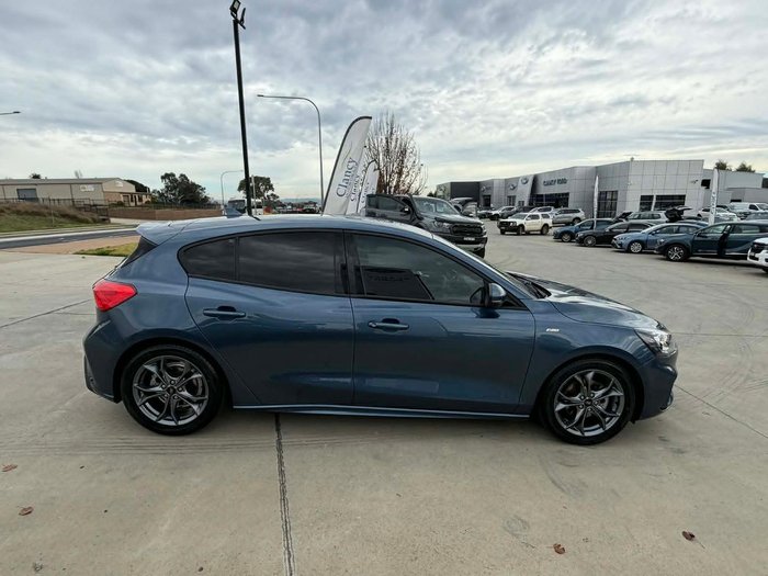 2020 Ford Focus ST-Line