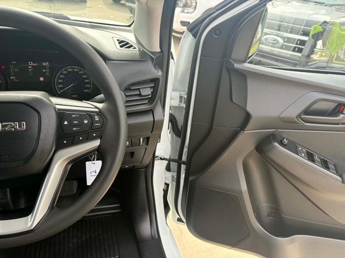 2025 Isuzu D-MAX SX