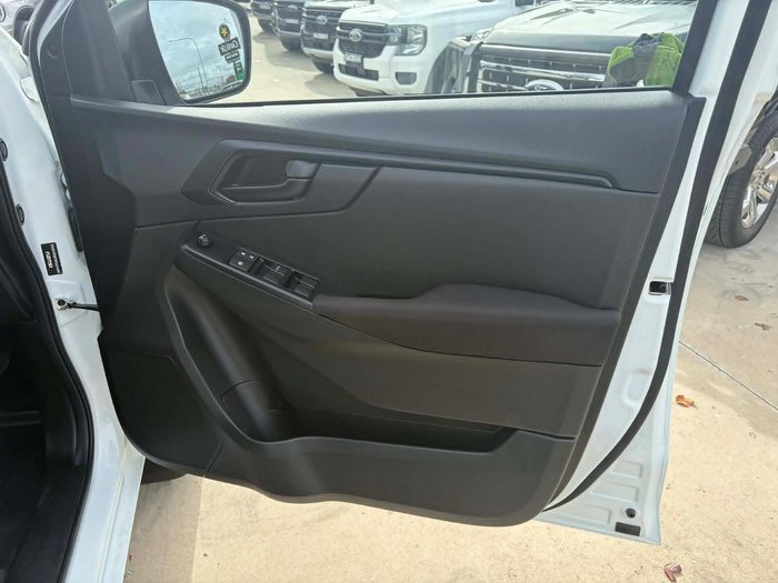 2025 Isuzu D-MAX SX