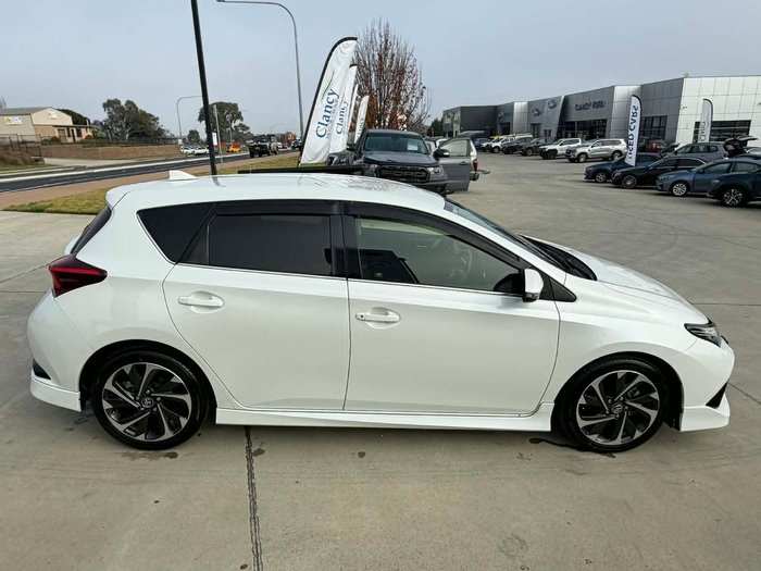 2016 Toyota Corolla ZR