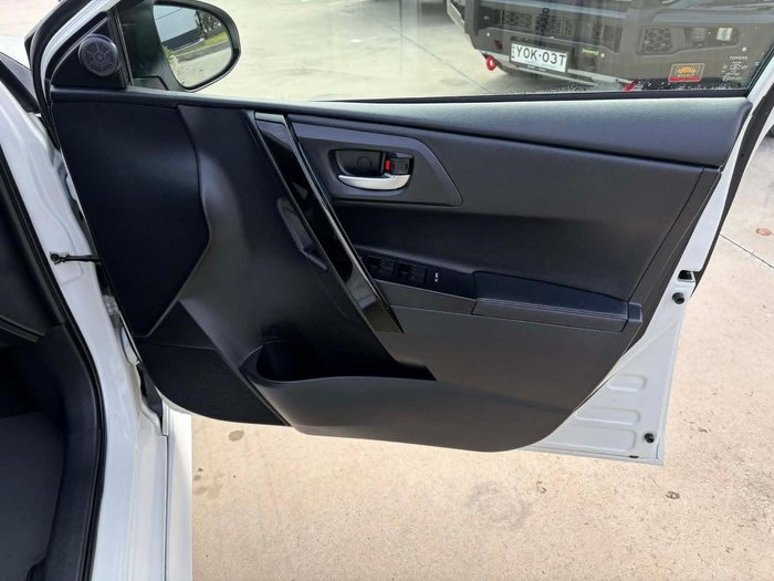 2016 Toyota Corolla ZR