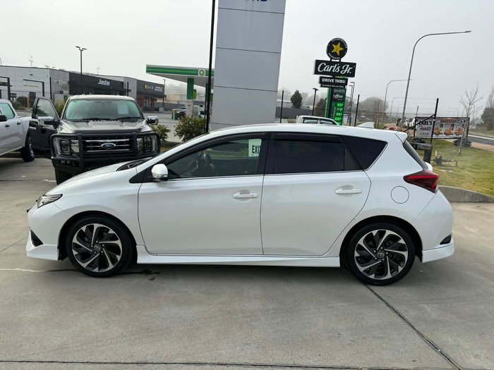 2016 Toyota Corolla ZR
