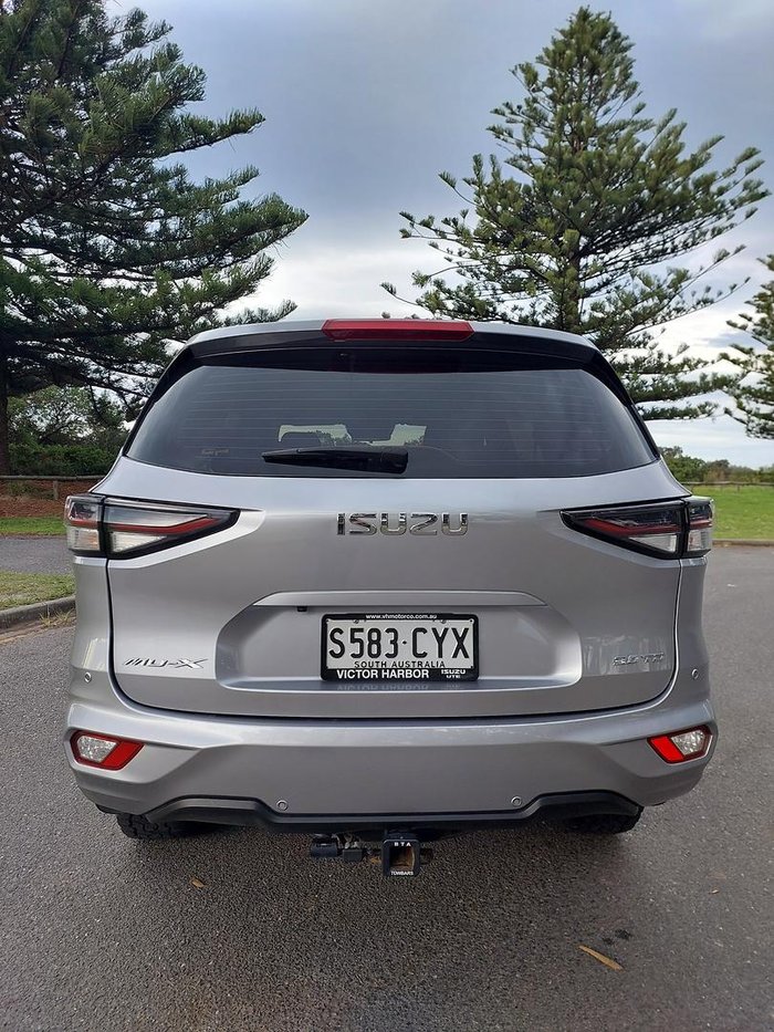 2022 Isuzu MU-X LS-M