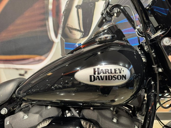 2023 Harley-Davidson Heritage Classic 114 (FLHCS) Softail Black