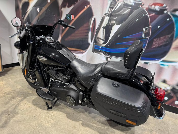 2023 Harley-Davidson Heritage Classic 114 (FLHCS) Softail Black